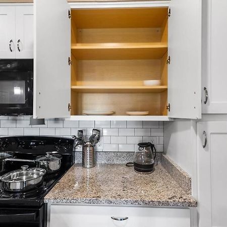 Elegant 2 Bedroom/2 Bath Condo With All Amenities Мельбурн Екстер'єр фото